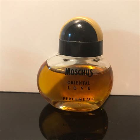 moschus perfume oil.